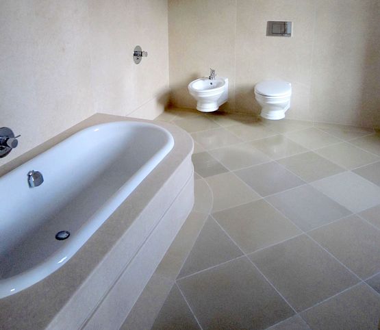 Ihr Badezimmer aus Naturstein in Mannersdorf am Leithagebirge